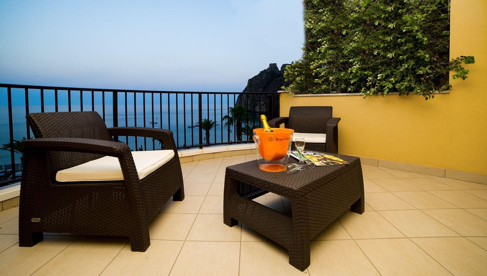 Elihotel SantʼAlessio Siculo Esterno foto