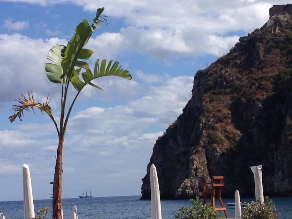 Elihotel SantʼAlessio Siculo Esterno foto