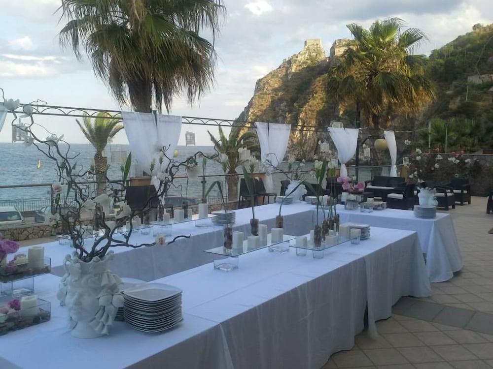 Elihotel SantʼAlessio Siculo Esterno foto