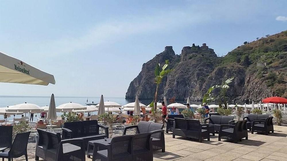 Elihotel SantʼAlessio Siculo Esterno foto
