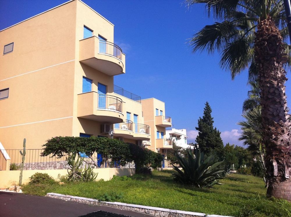 Elihotel SantʼAlessio Siculo Esterno foto