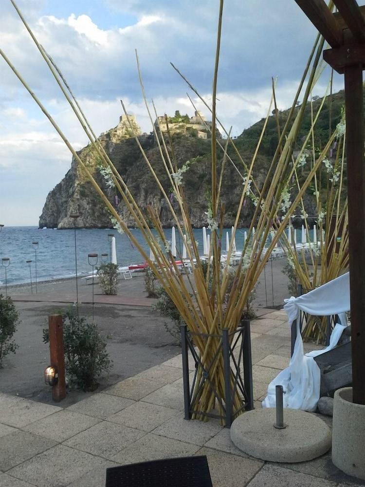 Elihotel SantʼAlessio Siculo Esterno foto