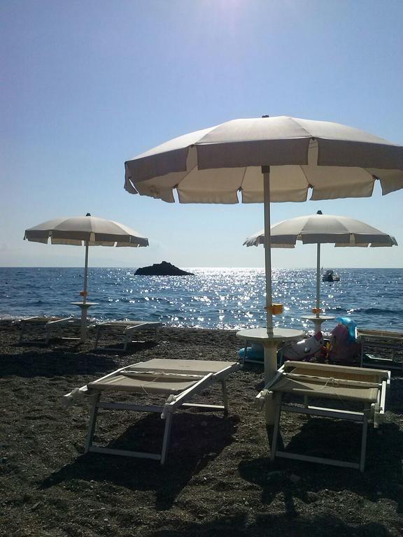 Elihotel SantʼAlessio Siculo Esterno foto