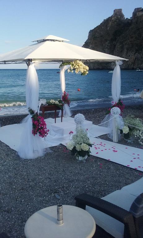 Elihotel SantʼAlessio Siculo Esterno foto