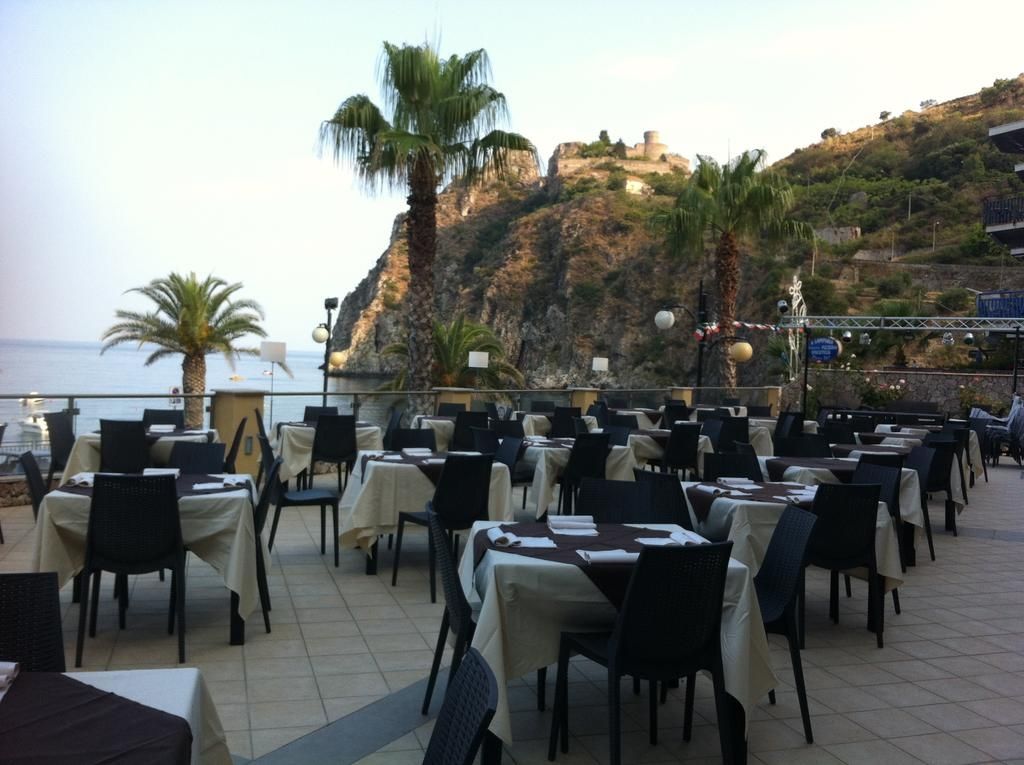 Elihotel SantʼAlessio Siculo Esterno foto