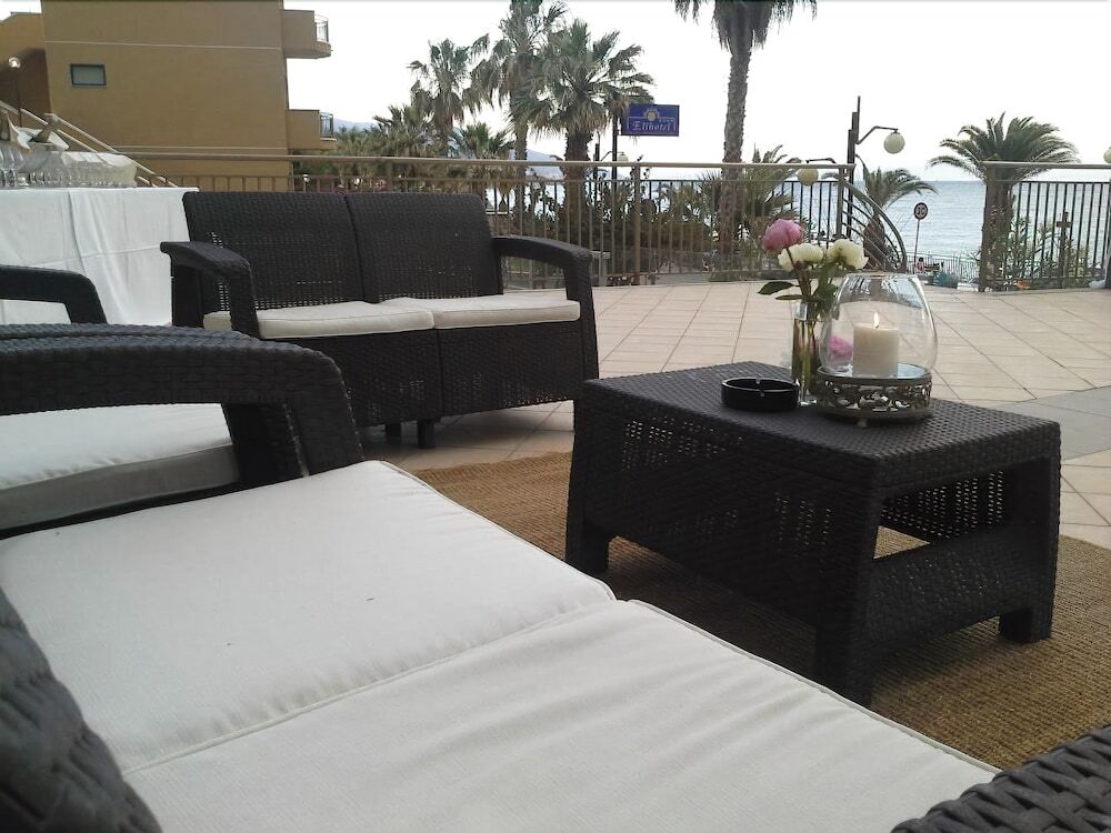 Elihotel SantʼAlessio Siculo Esterno foto